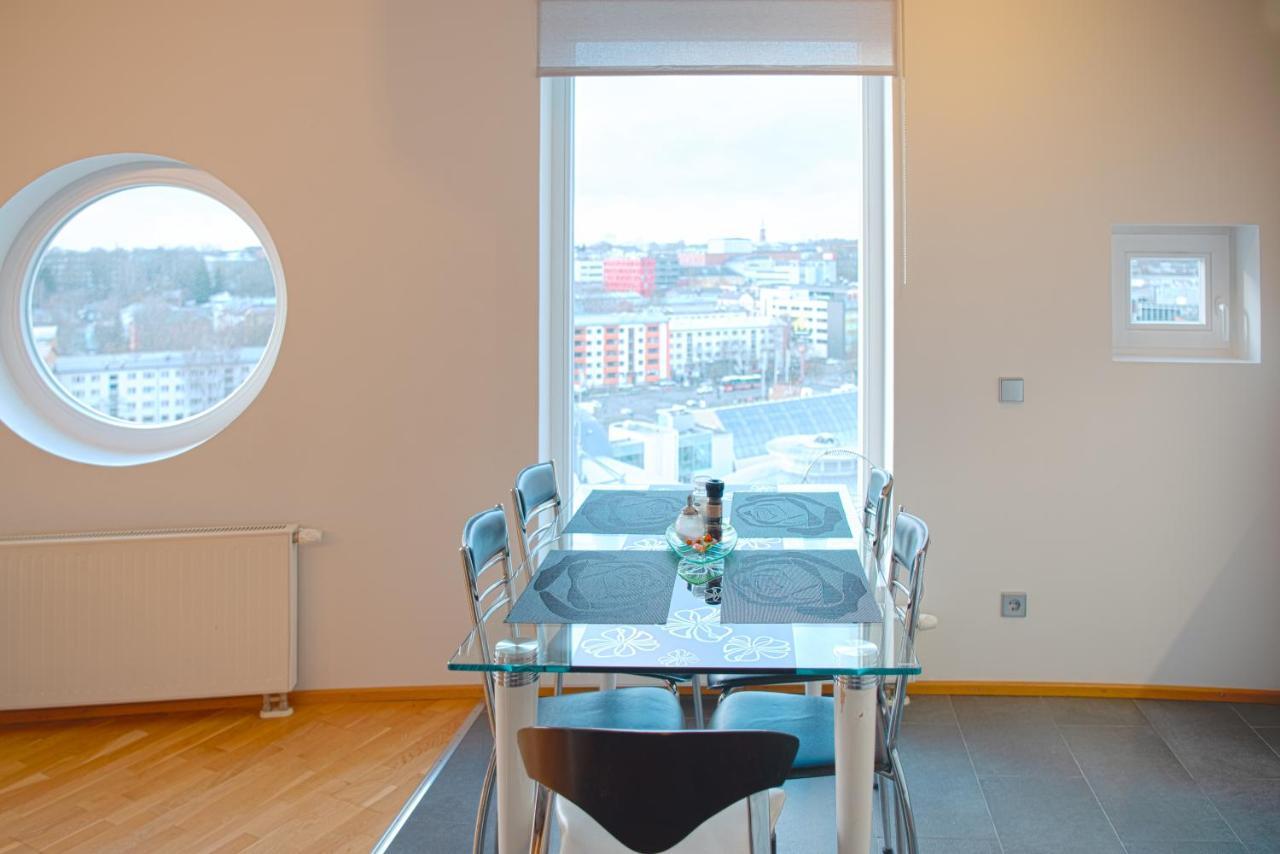 Wilde Guest Apartment Tigutorn タルトゥ エクステリア 写真